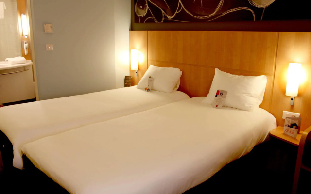 Ibis Les Herbiers
