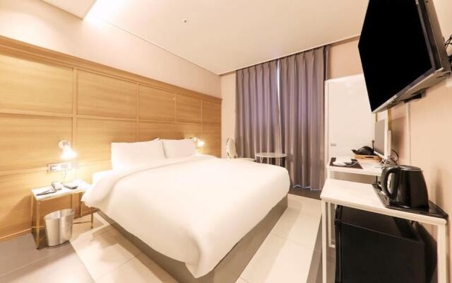 Brown Dot Hotel Yangsan Seochang