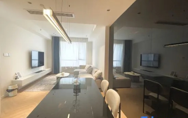 Shanghai Z·Home Homestay (Riyueguang Bojue Ju Branch)