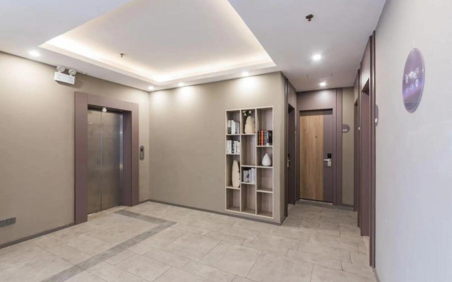 Homeinn Hotel (Nanjing Olympic Sports Center Xincheng Technology Park Subway Station)