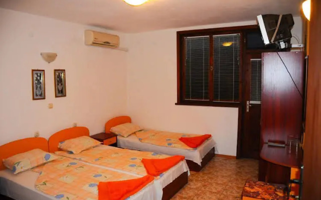 Villa Velika - Slavi