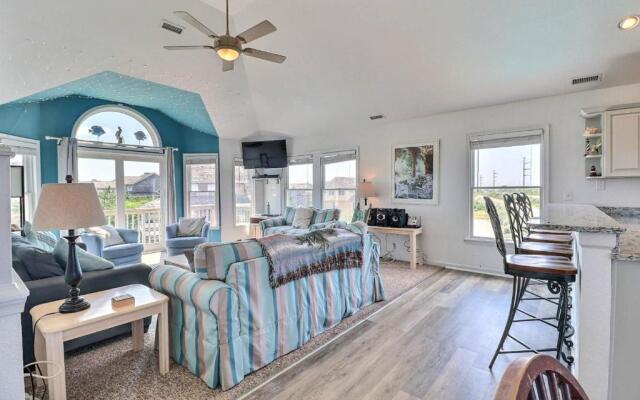 6170 - Poolside Paradise