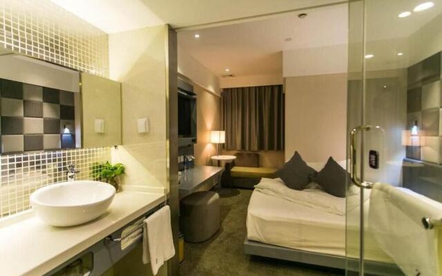 Zsmart Hotel