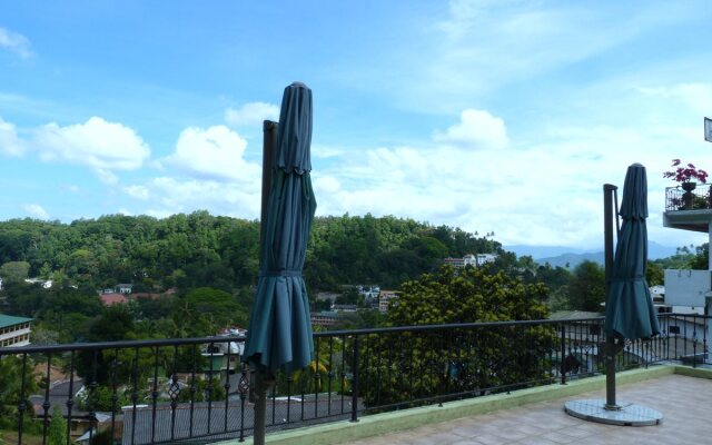 Amanda Hills Kandy