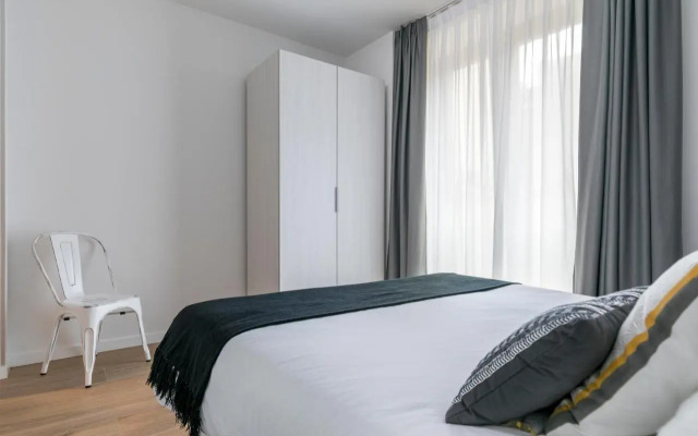 Riverside by Forever Rentals