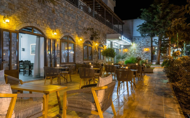 Malia Holidays Hotel