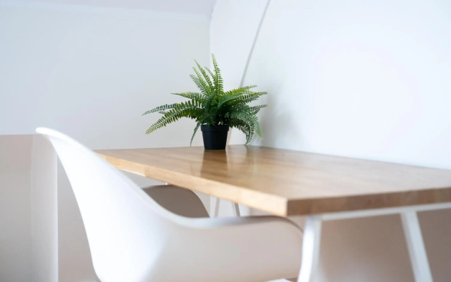 Kong Oscars Apartments