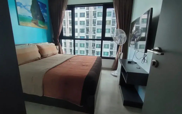 The Base Central Pattaya - 1 bdr Condo With Pool