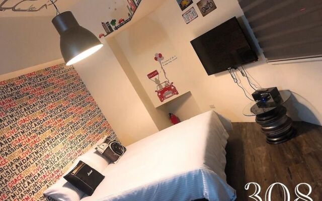 Traveler Station R15