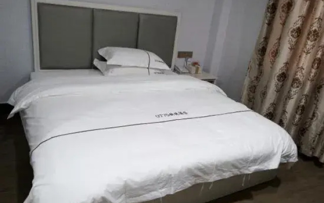 0775 Express Hotel