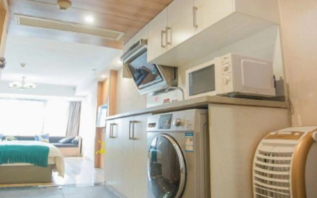 Jinbailan Apartment (Hangzhou West Lake Longxiangqiao Store)