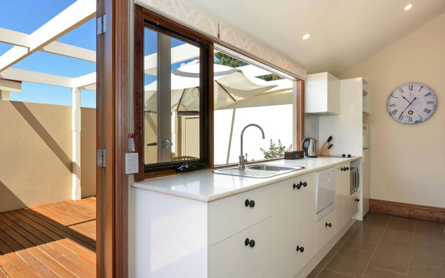Trafalgar Premium Vintage Suites