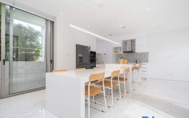 The Residence Pool Villa