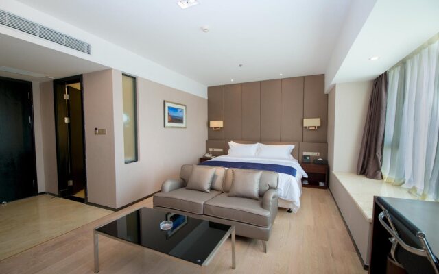 Foger Yacht Hotel