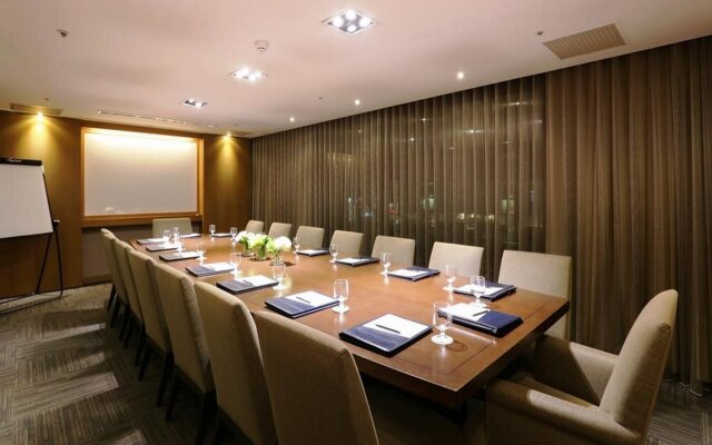 Taipei Fullerton Hotel - Fuxing South