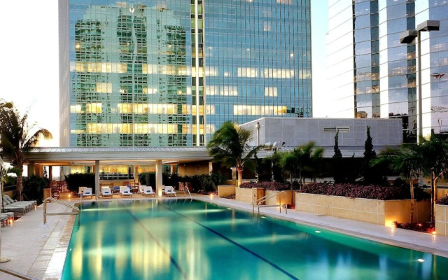AKA Miami Brickell - Residence