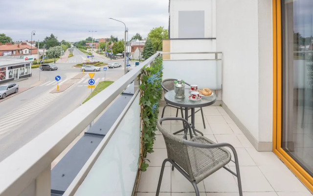 Bielawska Loft Apartment by Renters