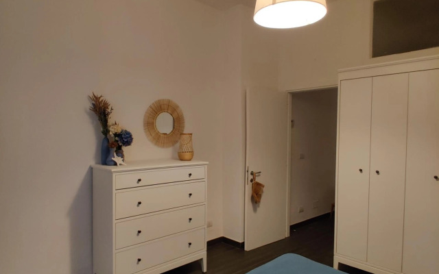 Vista sul carruggio, centro storico di Chiavari