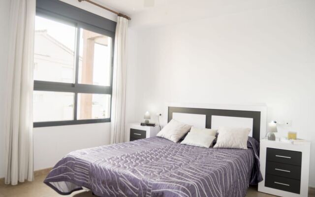 Marineu Atenea Playa Romana