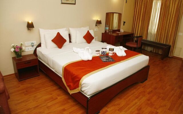 OYO Premium Gandhipuram Avinashi Road