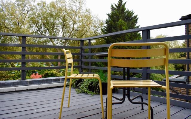 2 Bedroom Apartment With Roof Terrace