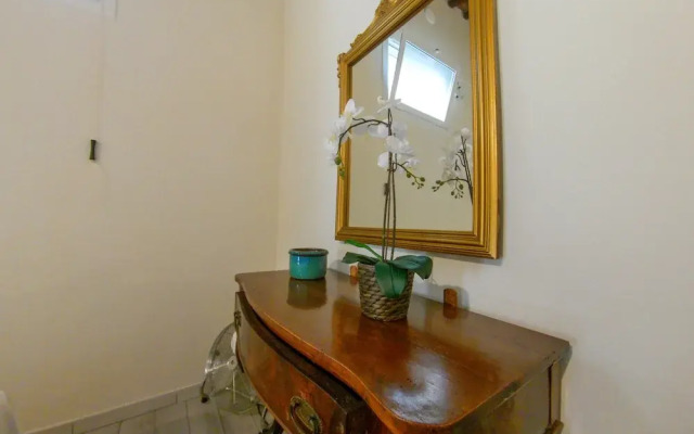 Romantic Piano Apartment