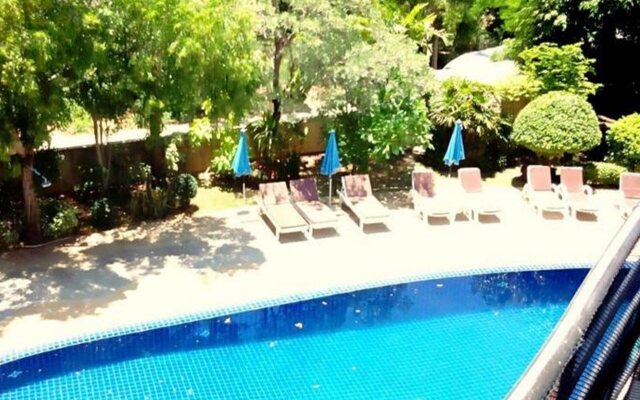 Chaweng Lakeview Condotel