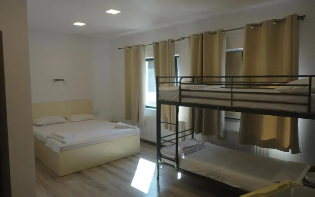 Greenstone Land - Corbu