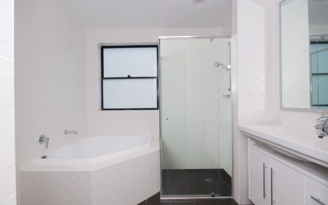 The Summit, Unit 4/25 Tomaree Street