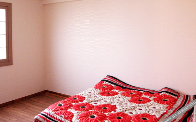 Jeju Poyoyo Pension And Guest House