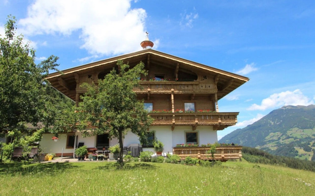 Annelies Aschau im Zillertal