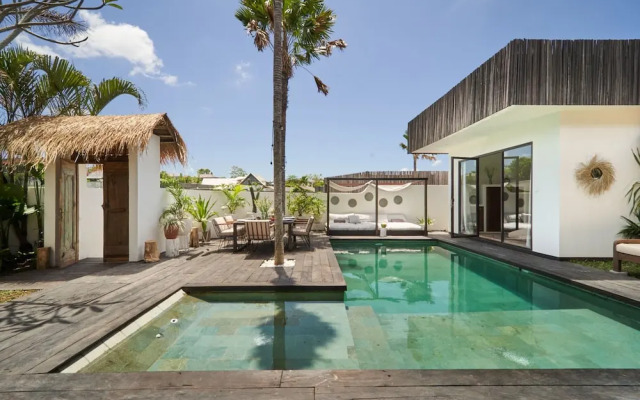 Fabulous 3BR Boho-chic Style, Umalas With Staff