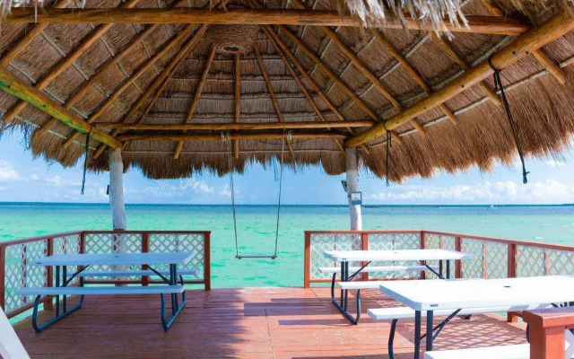 Casa Aakal Lagoon Front