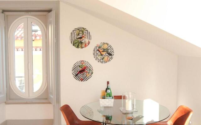 Sao bento stylish cozy apt with ac balcony