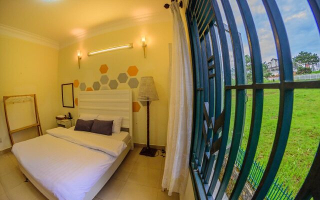 Moon's Hill Villa