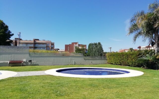 Residencial Paradise Village B