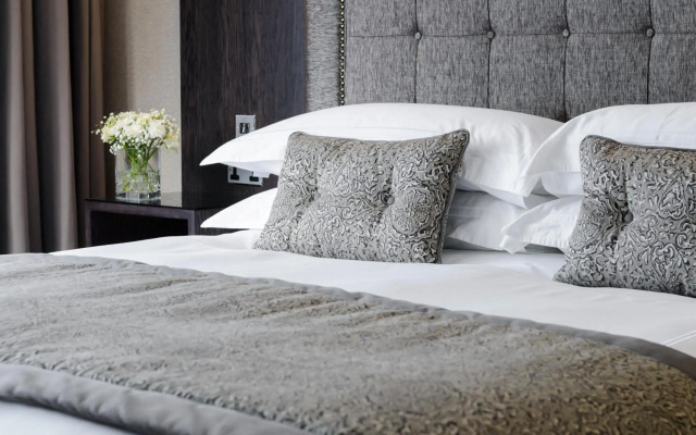 Killarney Oaks Hotel