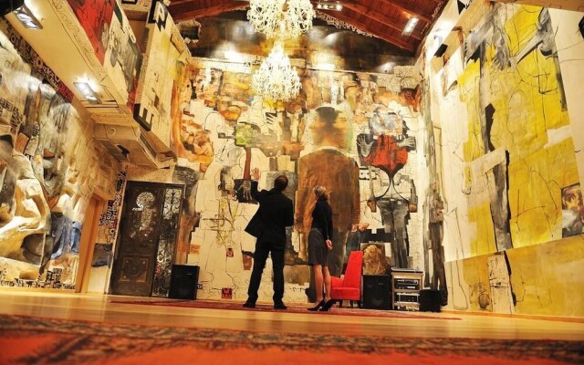 Leventis Art Suites