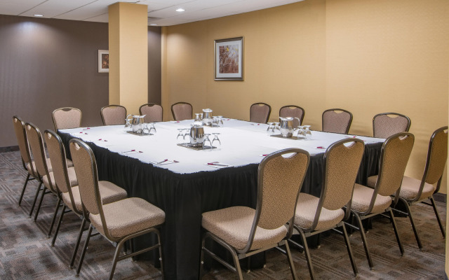 Crowne Plaza Kitchener-Waterloo by IHG