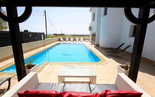 Beach Villa Sea View, XXL Pool, 4 Bedroom