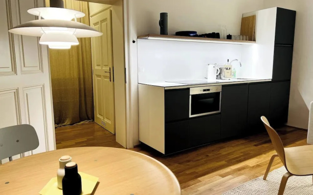 Chic Apartment Right by the Museum Quarter
