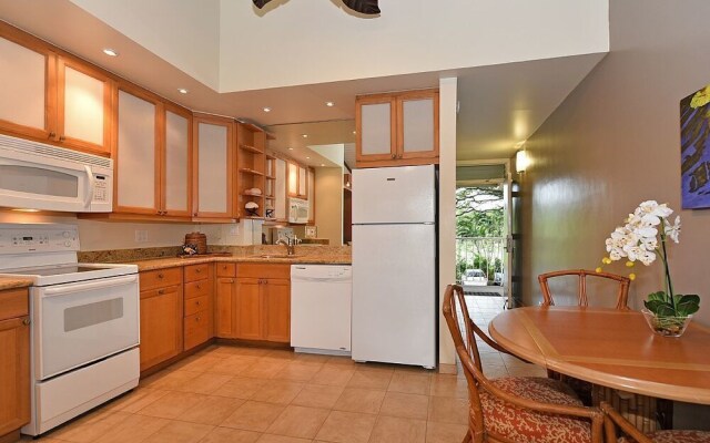 Napili Shores D230 by RedAwning