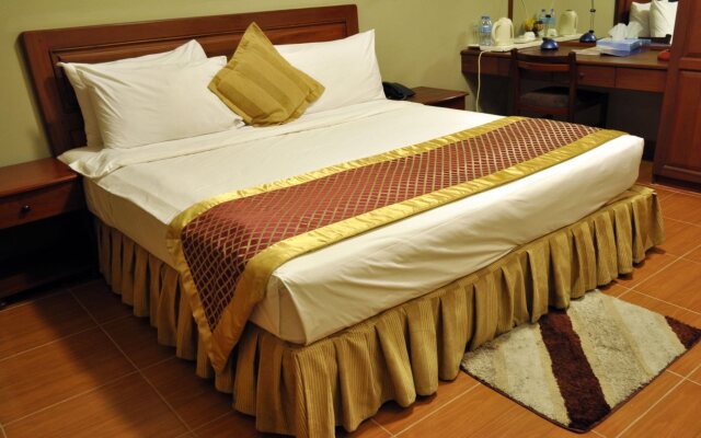 Regency Park Hotel