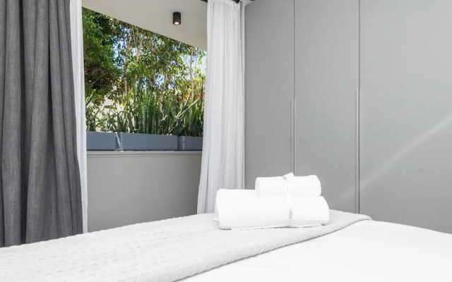 Modern Central Secure Cape Town 2bed Bantry Suite