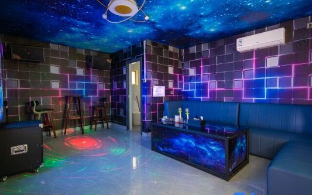 Xiangyu Hanshe B&B (Yangmeikeng Judiaosha Branch)