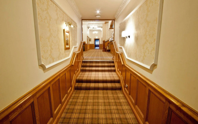 Duke Of Gordon Hotel