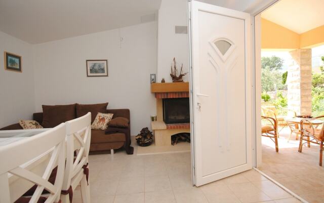 House Maria