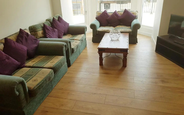 Beautiful Apartment,no 1, With Parking