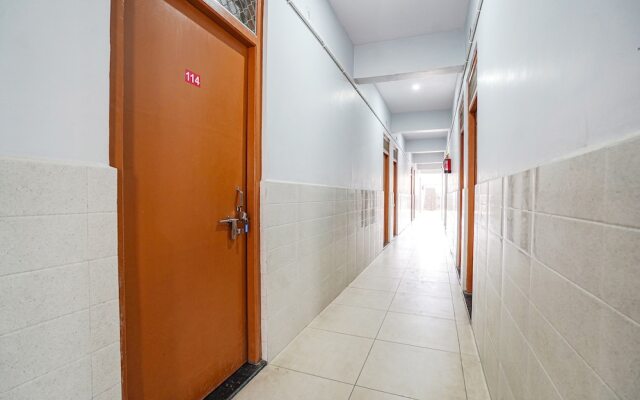 Fabhotel Siya Bihari