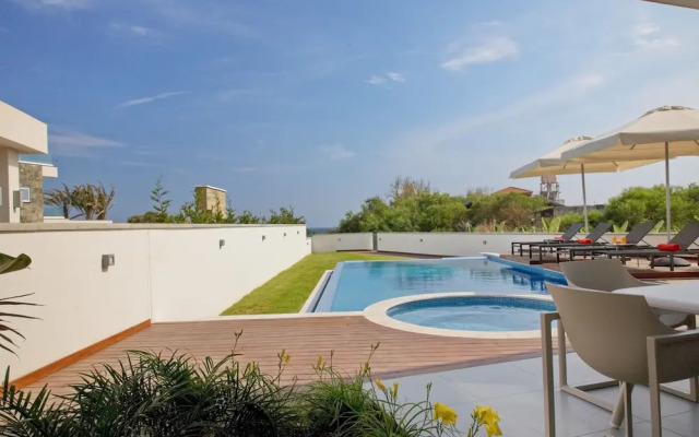 Pearl Beachfront Villa